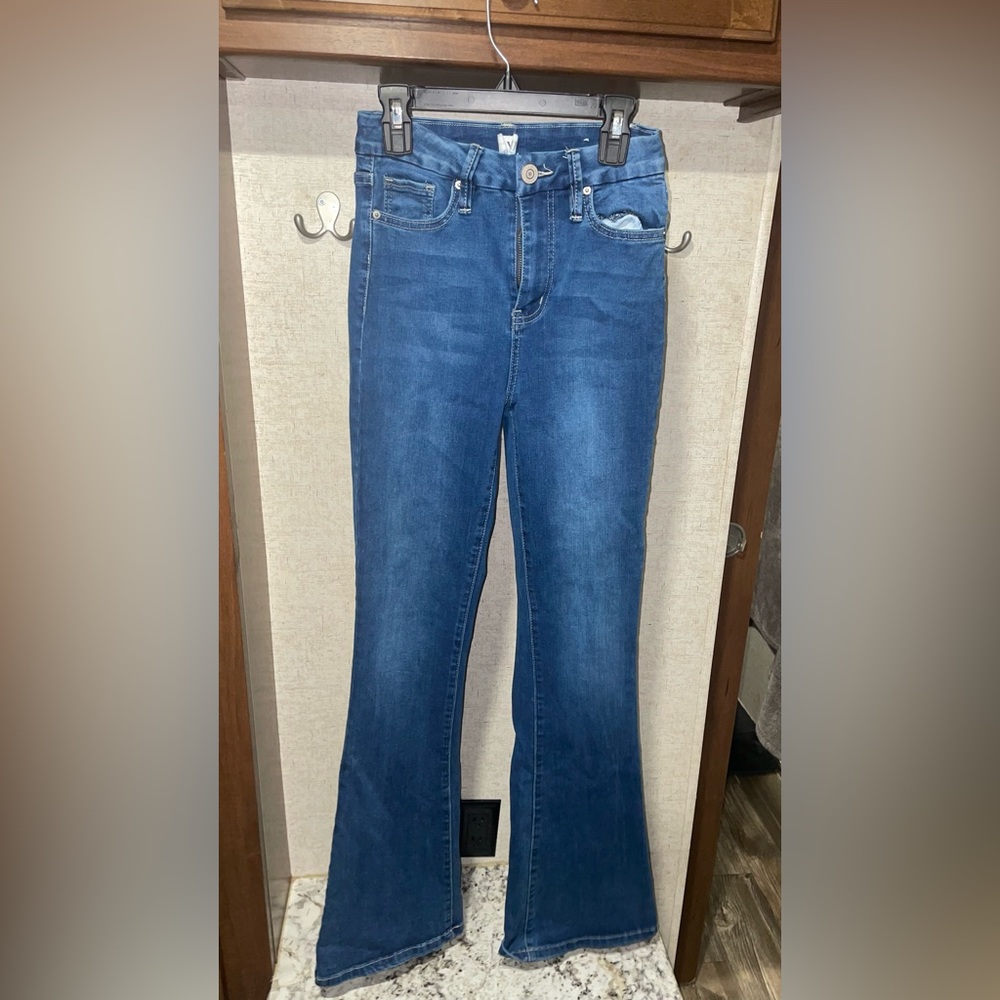 2 pairs of jeans. there perfect just not my style